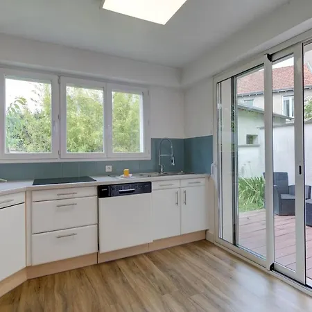 Petit Louis- Maison De Charme Avec Jardin, Garage Tours