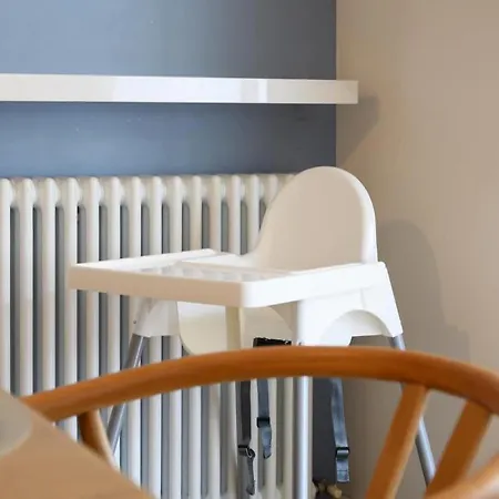 Petit Louis- Maison De Charme Avec Jardin, Garage Apartment