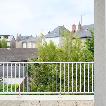 Appartement Petit Louis- Maison De Charme Avec Jardin, Garage