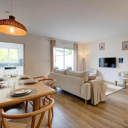 Petit Louis- Maison De Charme Avec Jardin, Garage Apartment Tours